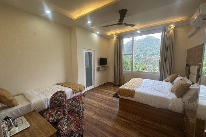 Room 9 of 44