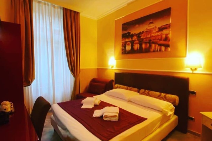 Room 20 of 33