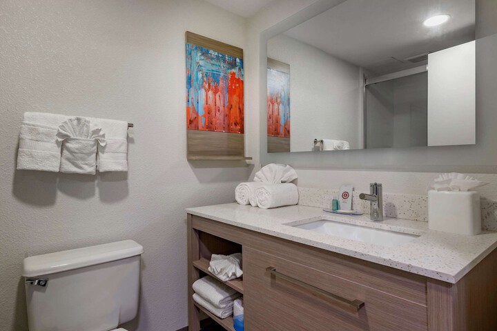 Efficiency Suite 2 Double Beds (5 of 7)