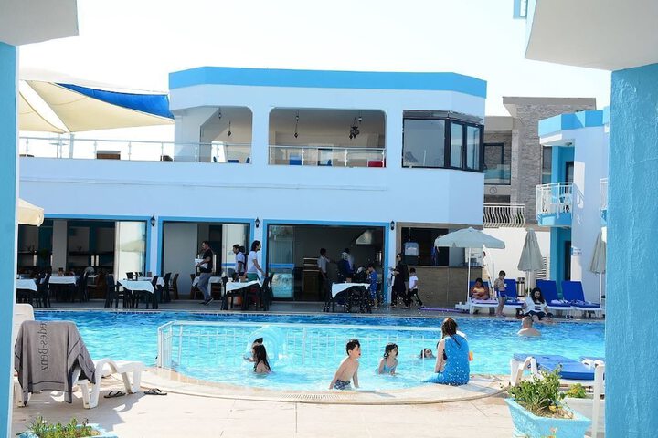 Pool 5 of 37