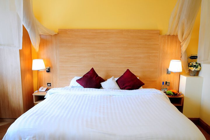 Room 12 of 44