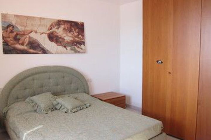 Room 10 of 21