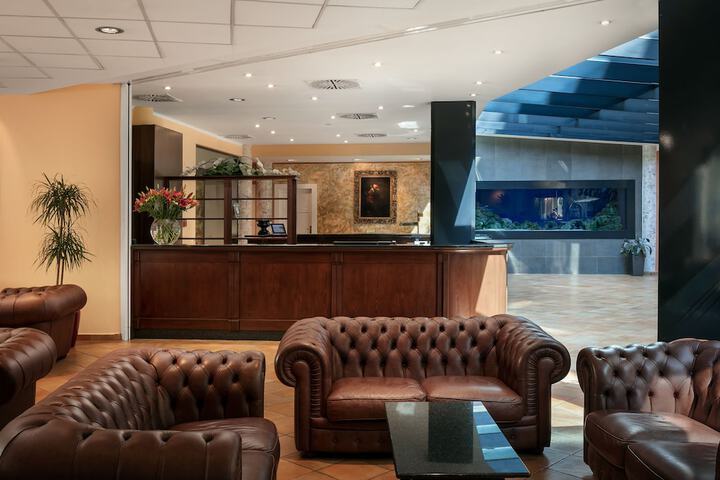 Lobby Entry