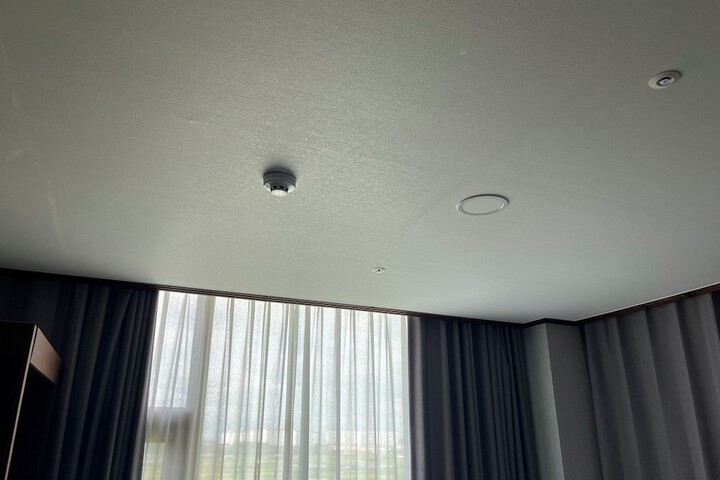 Room 11 of 21