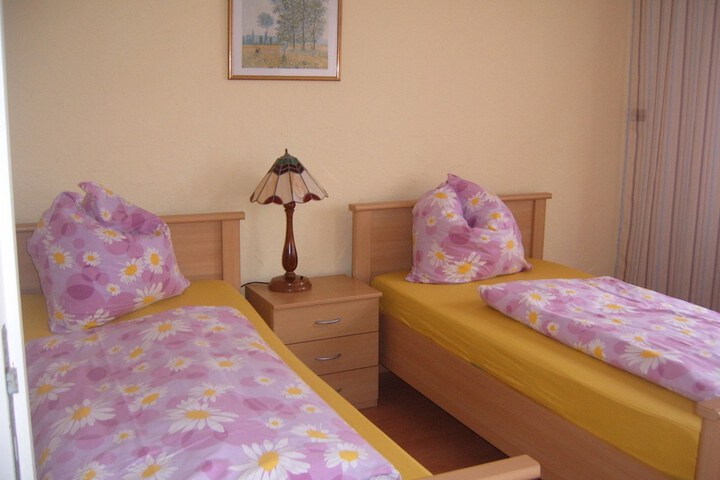 Room 6 of 26