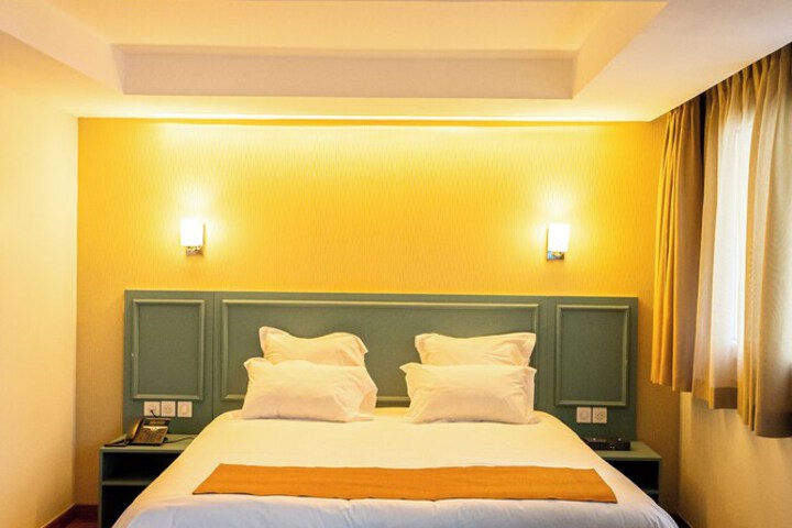 Room 14 of 47