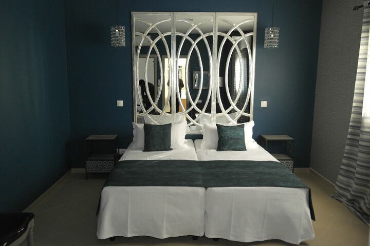 Room 16 of 54