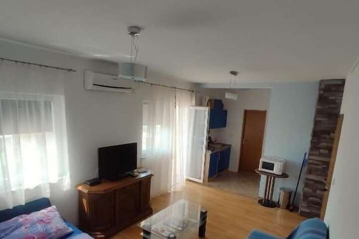 Room 22 of 51