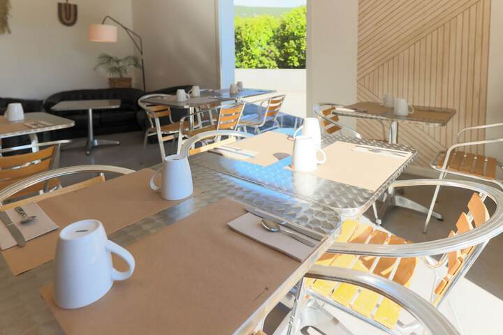 Hotel Interior 10 of 95