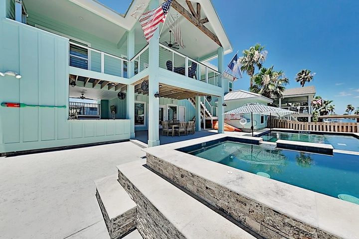 Pool 15 of 24