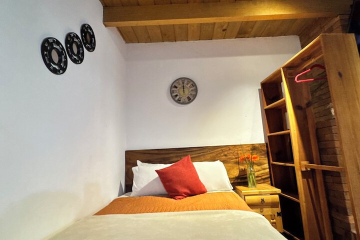 Room 46 of 209