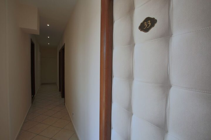 Ballroom/Hall 47 of 57