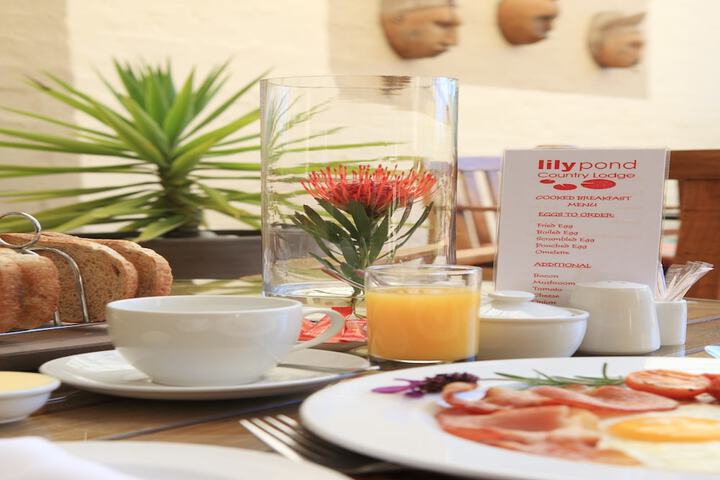 Breakfast/Coffee Service 92 of 175