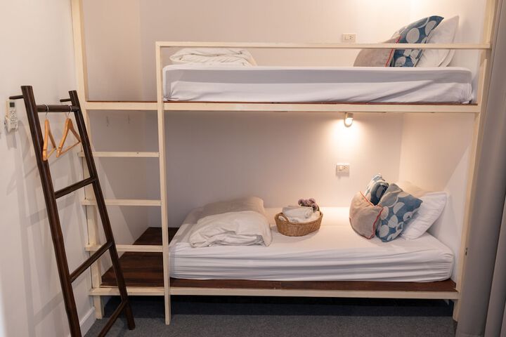 Room 19 of 93