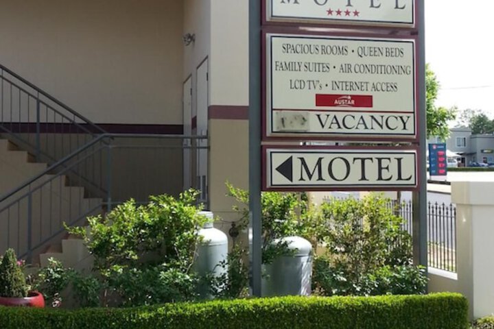 Hotel 52 of 52