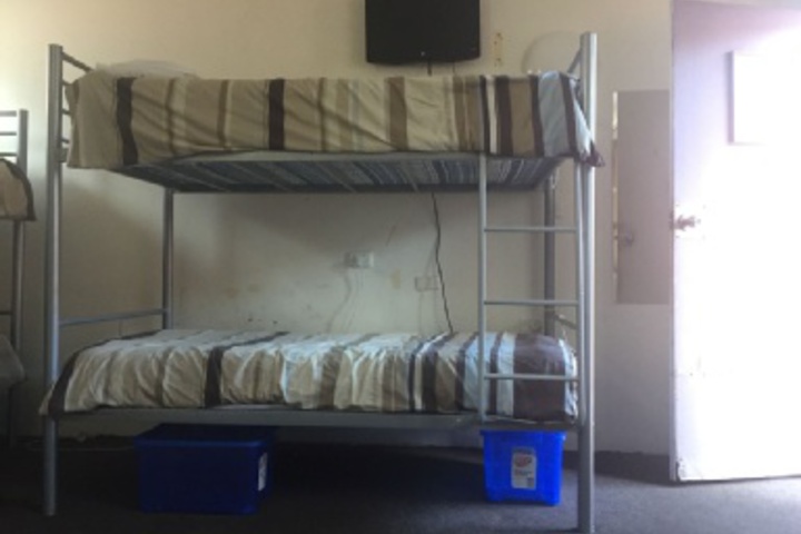 Room 95 of 192