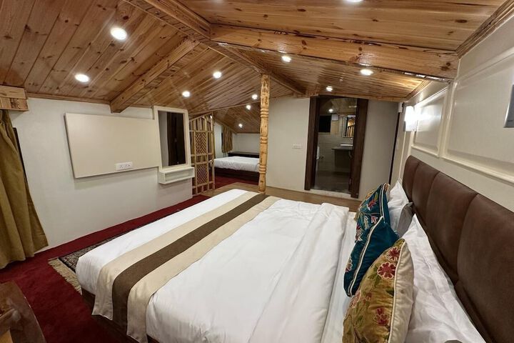 Room 5 of 47