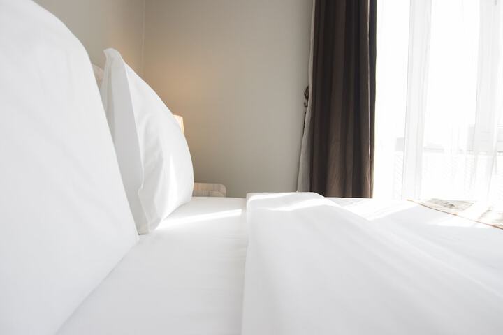 Room 15 of 110