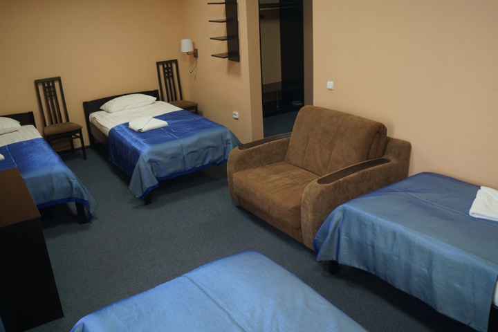 Room 11 of 13