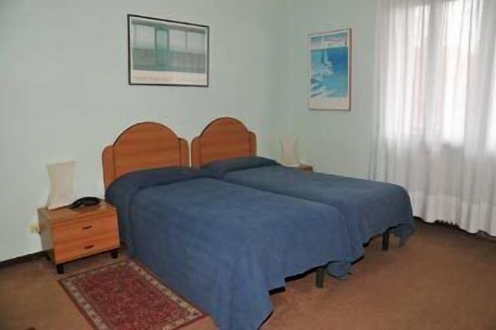 Room 14 of 53