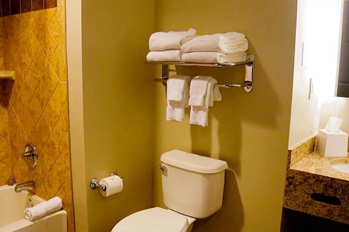 Room 46 of 111