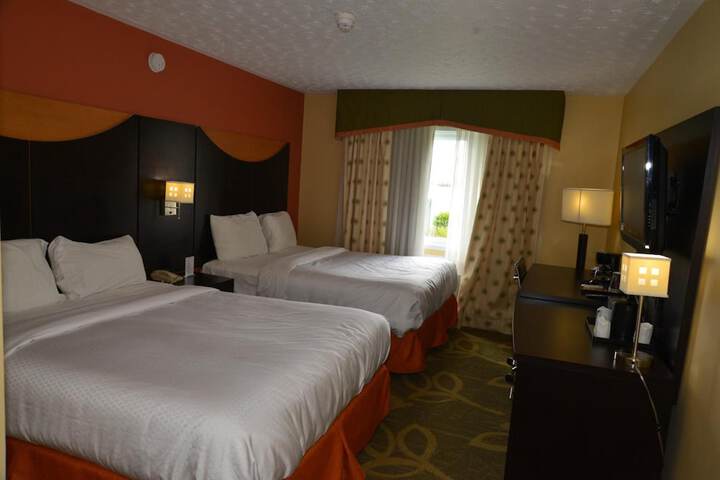 Room 15 of 36