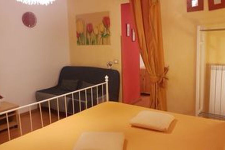 Room 4 of 19