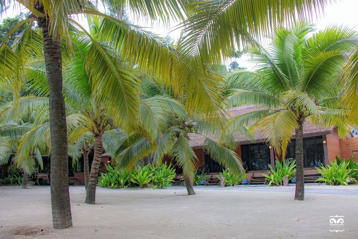 Image of Victoria Cliff Nyaung Oo Phee Island
