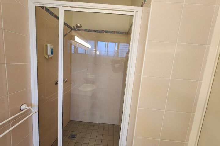 Room 115 of 144