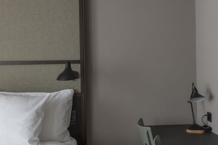 Room 17 of 70