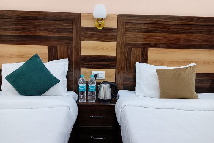 Room 4 of 34