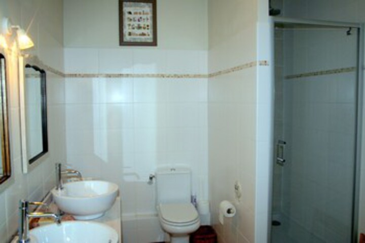 Room 4 of 20