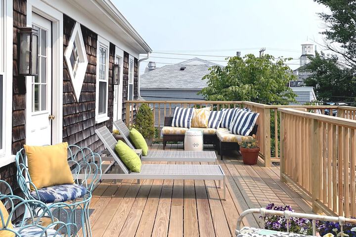 Sundeck 30 of 32