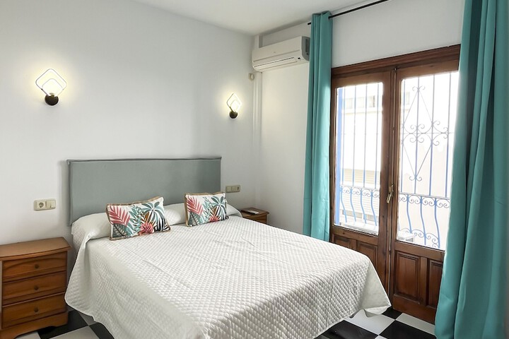 Room 14 of 48