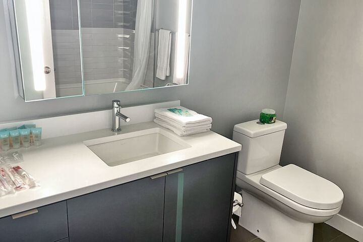 Room 54 of 60