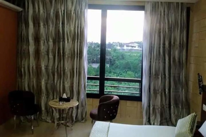 Room 22 of 47