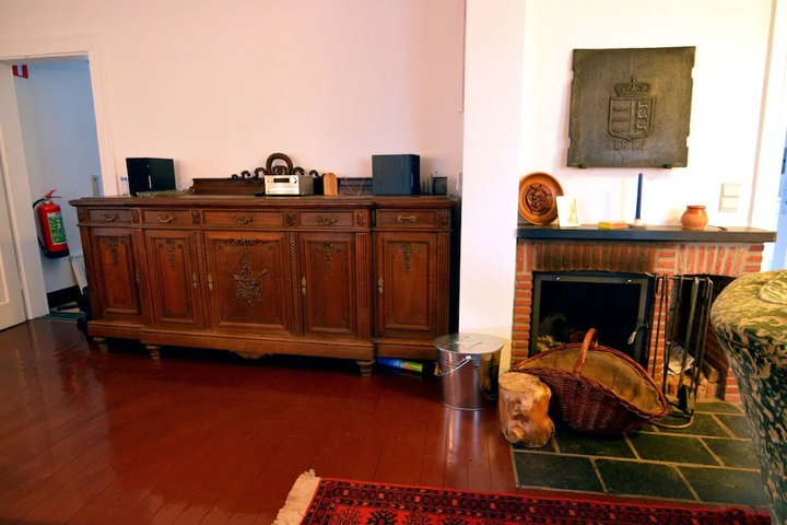 Room 5 of 23