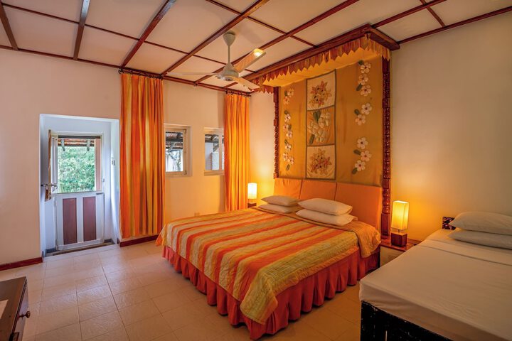 Room 8 of 60