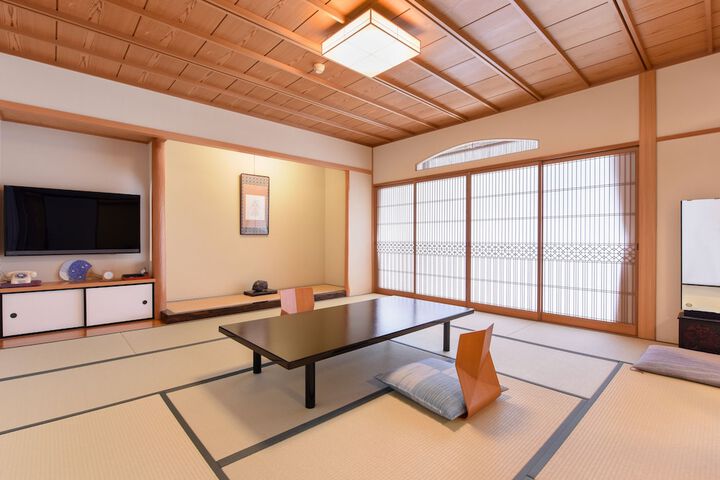 Room 10 of 50