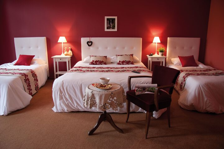Room 50 of 147