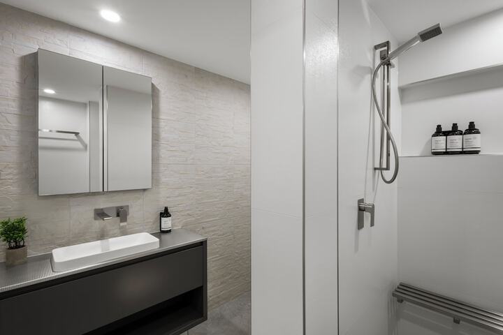 Room 48 of 58