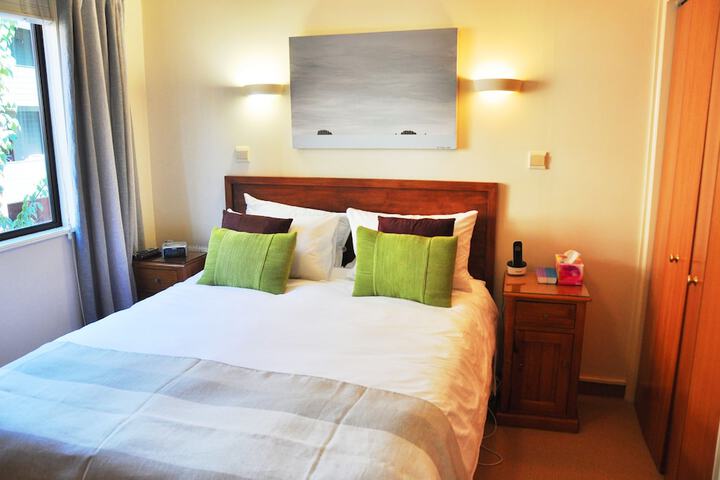 Room 16 of 110