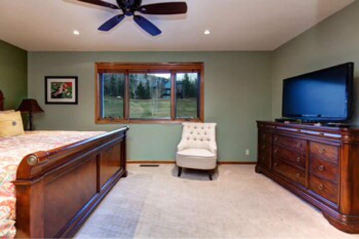 Room 15 of 28