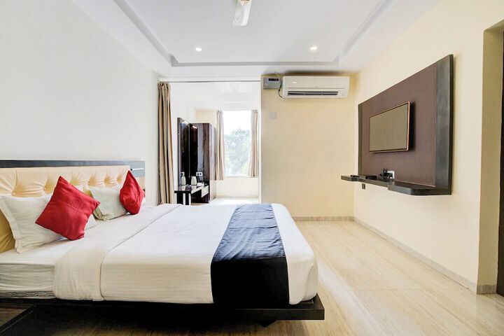 Room 2 of 15