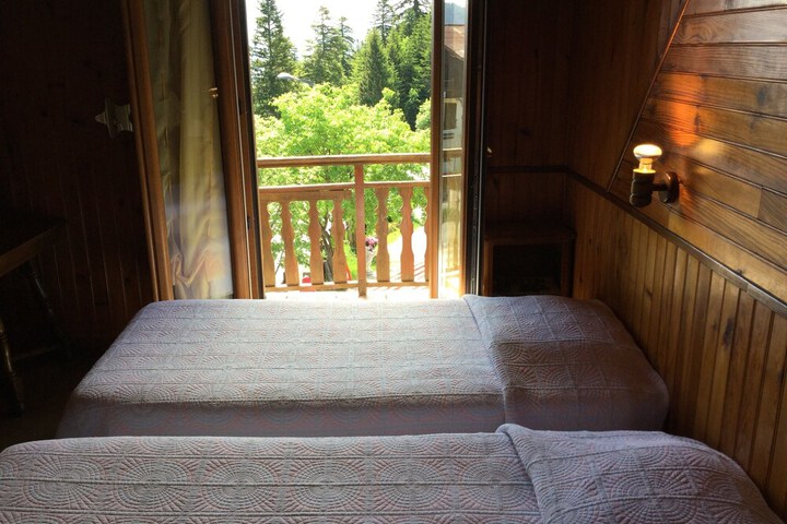 Room 7 of 24