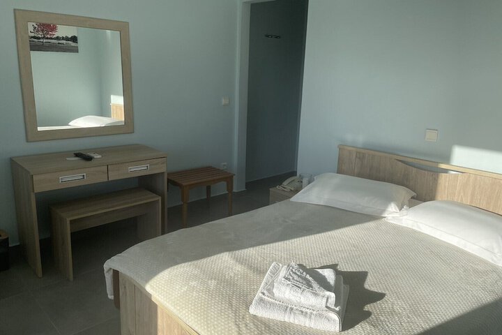 Room 5 of 24