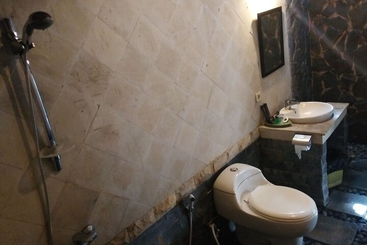 Room 119 of 184