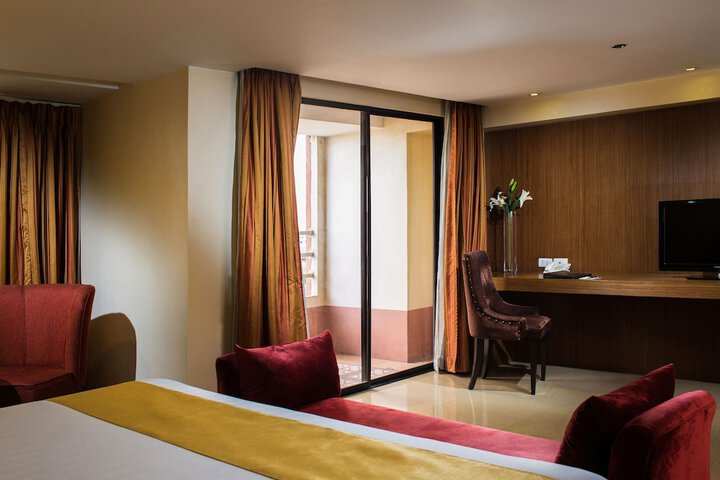Room 13 of 61
