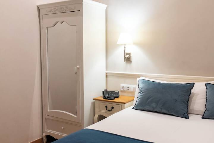Room 19 of 74