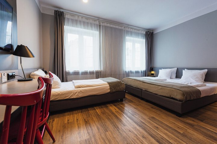 Room 29 of 65